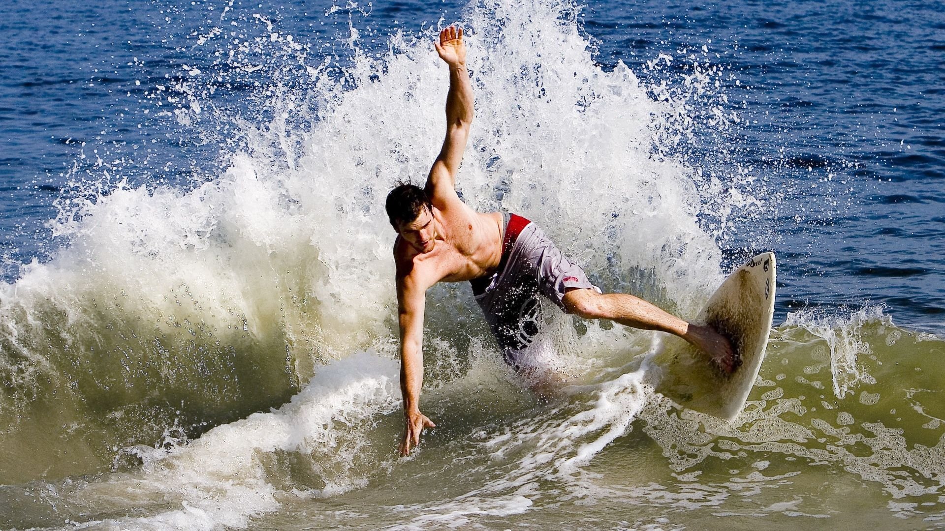 乔治爆发定乾坤，深圳队淘汰赛力克山西队晋级